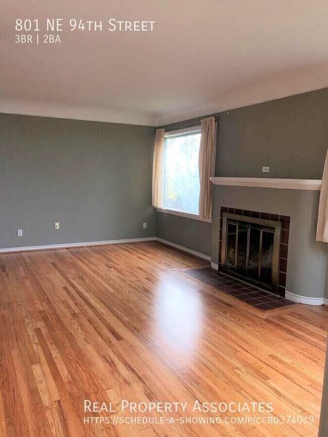 Photo - 801 NE 94th St House