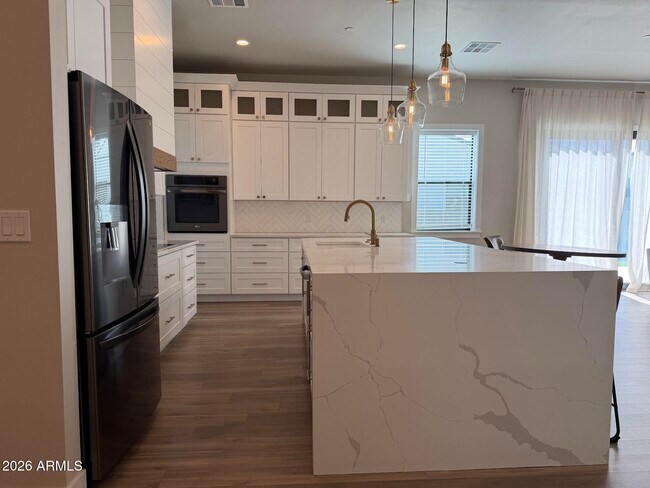 Building Photo - 8736 E Joshua Tree Ln