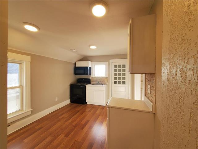 Building Photo - 3841 Roberts St