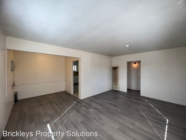 Building Photo - 2 br, 1 bath House - 1801 Palomas Dr NE