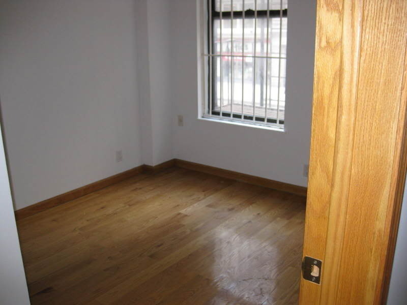 Building Photo - 249 E 14th St