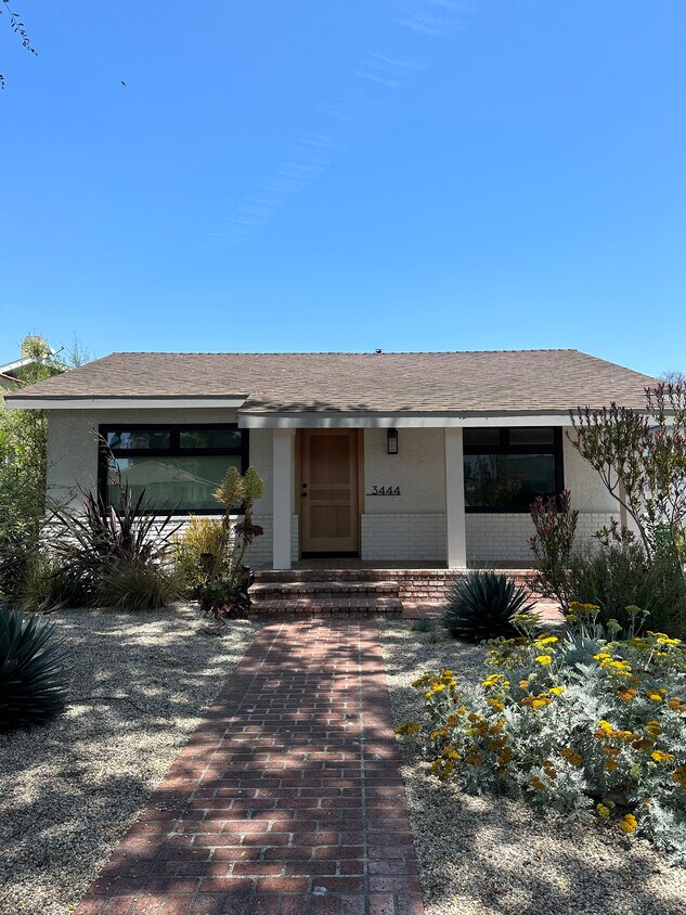 Foto principal - 3444 Fay Ave