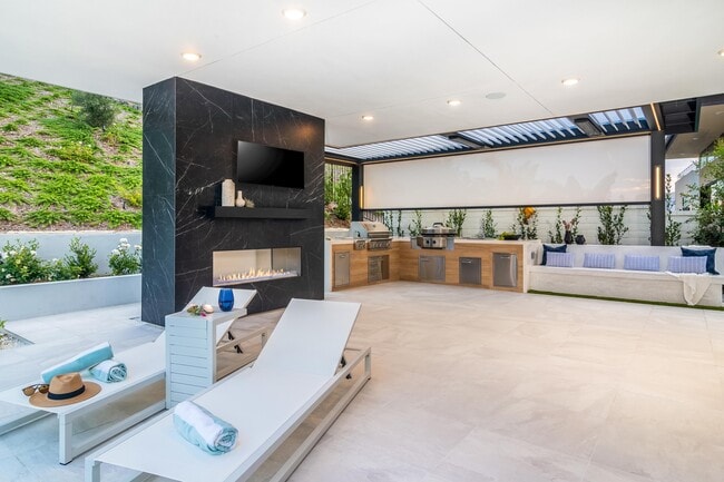 Foto del edificio - 5369 Aurora Summit Trails