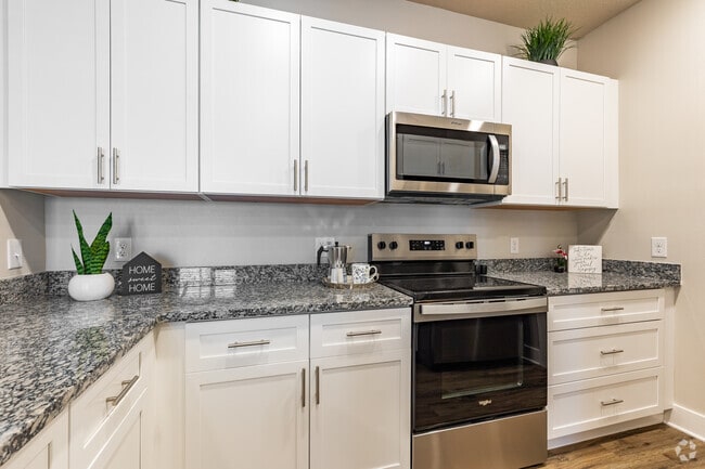 2BR, 2BA - 1,397SF - Kitchen - Bristol Park Apartments