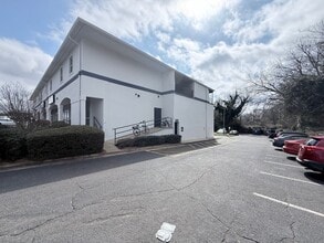 Building Photo - 723 Baxter St