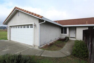 Building Photo - 22670 Rio Alto Dr