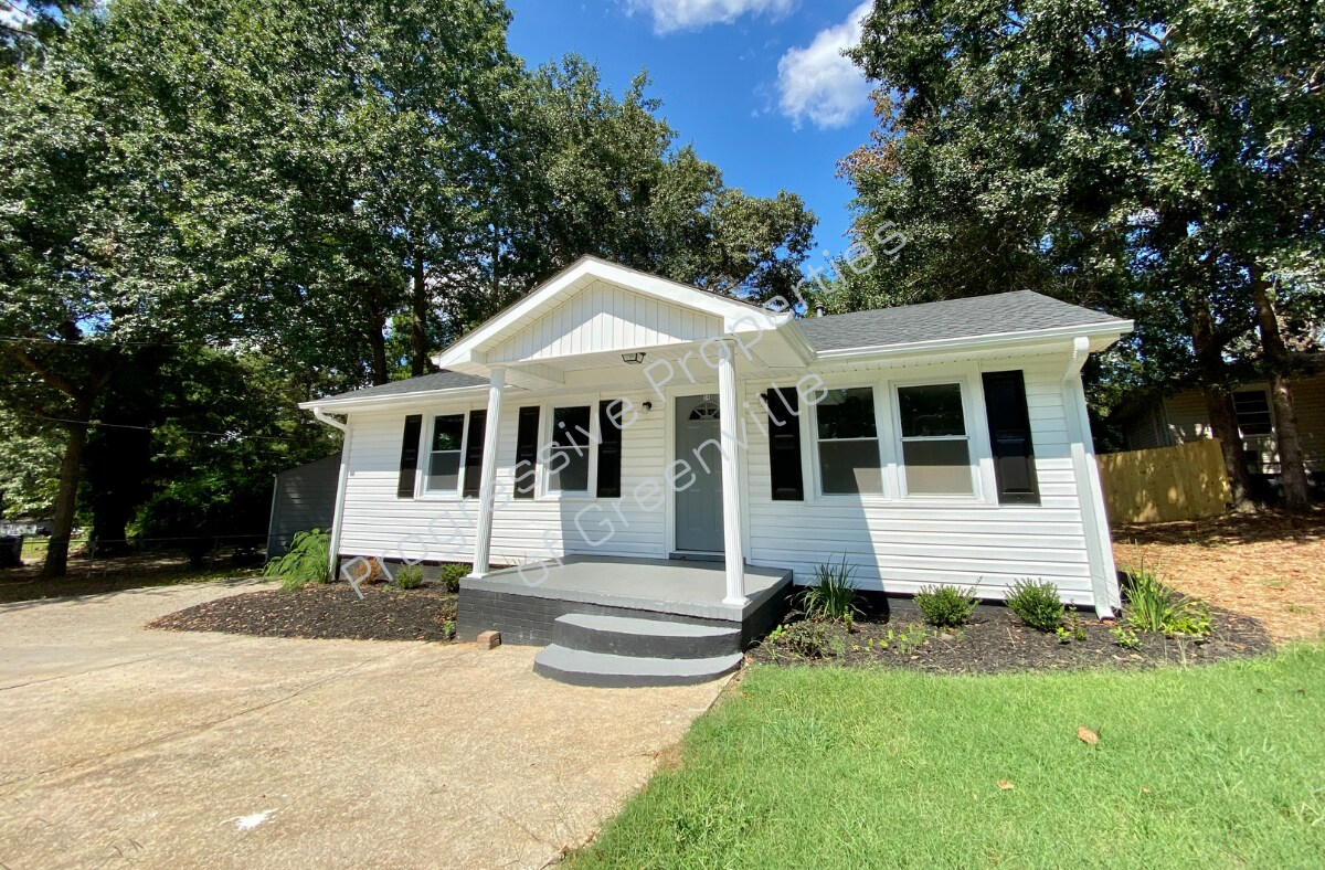 14 Prosperity Ct, Greenville, SC 29605 House Rental in Greenville, SC