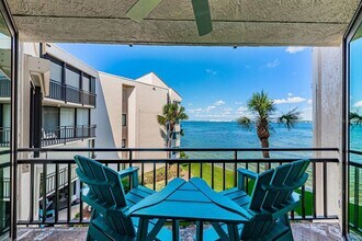 Building Photo - 5505 Del Sol Blvd