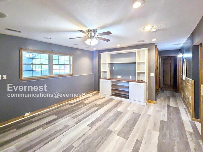 Foto del edificio - 1609 W 26th St