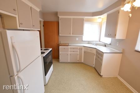 Building Photo - 24358 Myler St