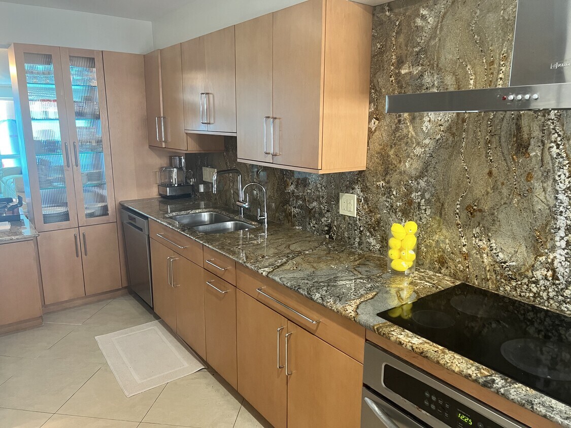 4100 Galt Ocean Dr Unit 1, Fort Lauderdale, FL 33308 Condo for Rent