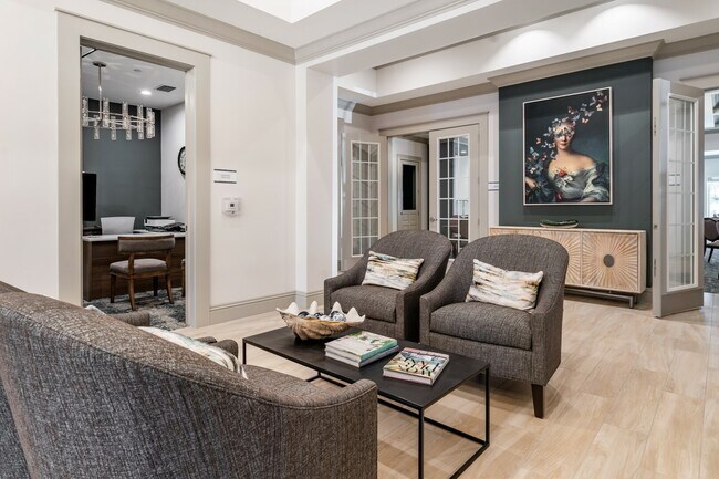 Casa club elegante - The Alloro at University Groves