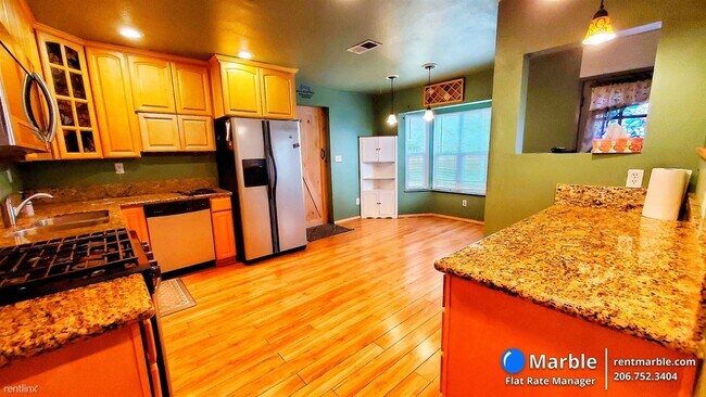 Building Photo - 4 br, 2 bath House - 28412 Alessandro Blvd