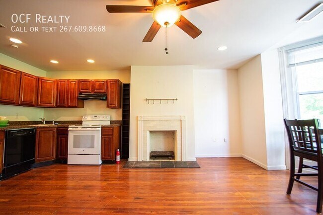 Building Photo - 2314 Reed-Apartment 2