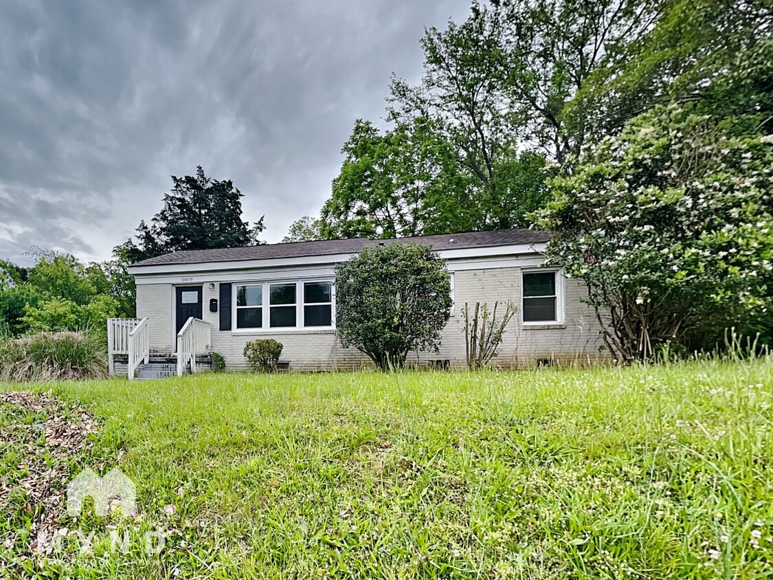 Primary Photo - 3409 Eastway Dr