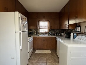 Building Photo - 611 S McFarland St