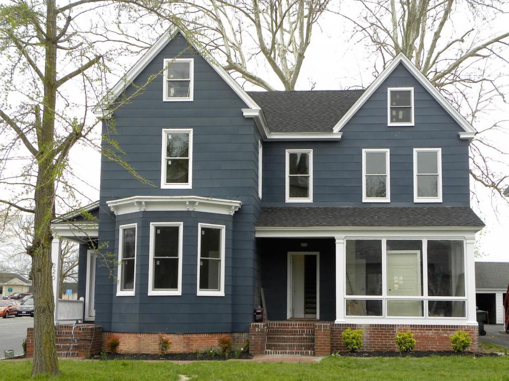 Foto principal - 220 N Division St