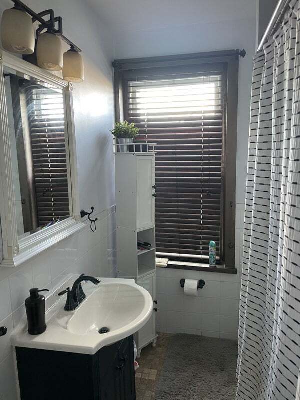 Building Photo - 3240 Edgemont St