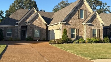 Building Photo - 598 Dudley Dr