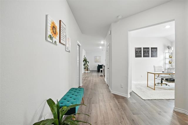 Building Photo - 10116 Autumn Leaves Ln