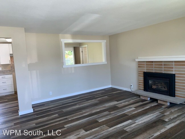 Foto del edificio - 3 br, 1 bath House - 1012 18th Street SE