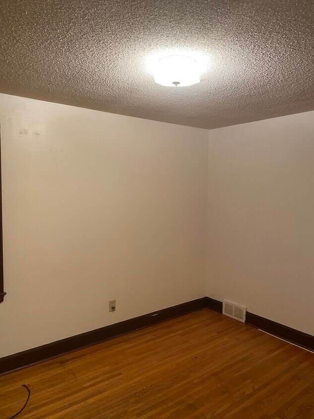 Bed room #3 - 149 Briscoe Ave