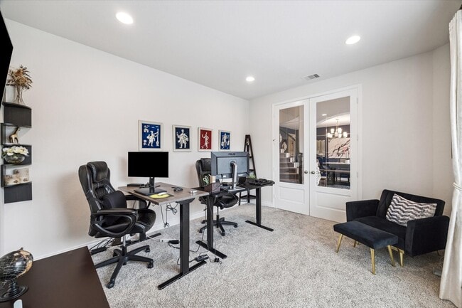 Building Photo - 1307 Hackberry Heights Dr