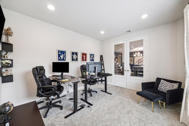 Foto del edificio - 1307 Hackberry Heights Dr