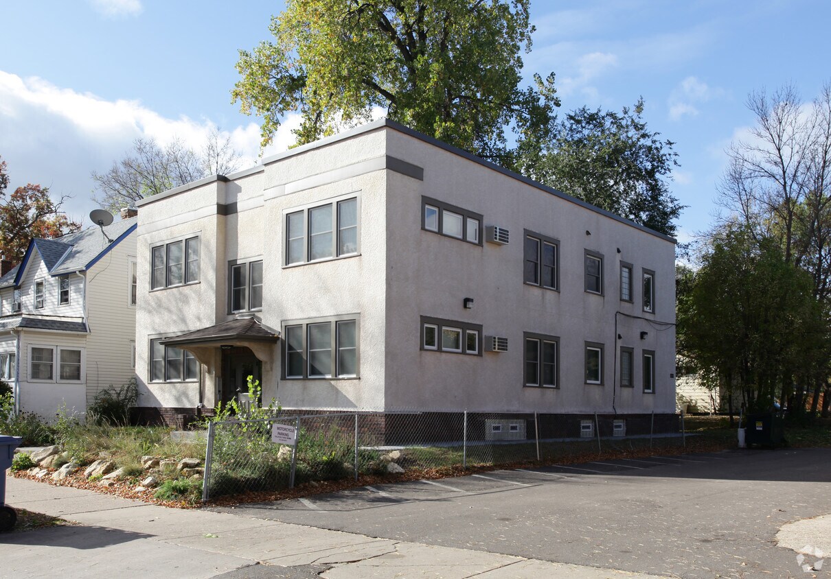 Building Photo - 2521-2523 Girard Ave