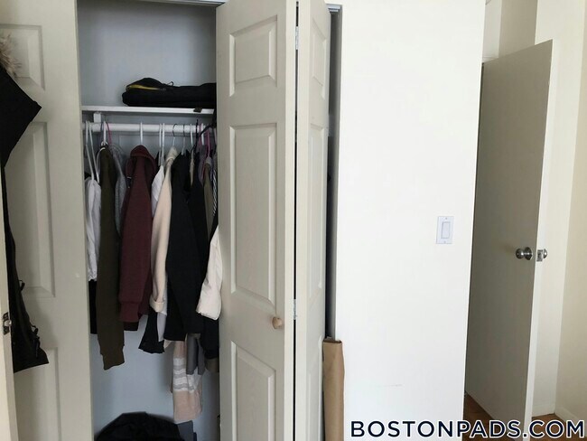 Foto del edificio - 185 Freeman St