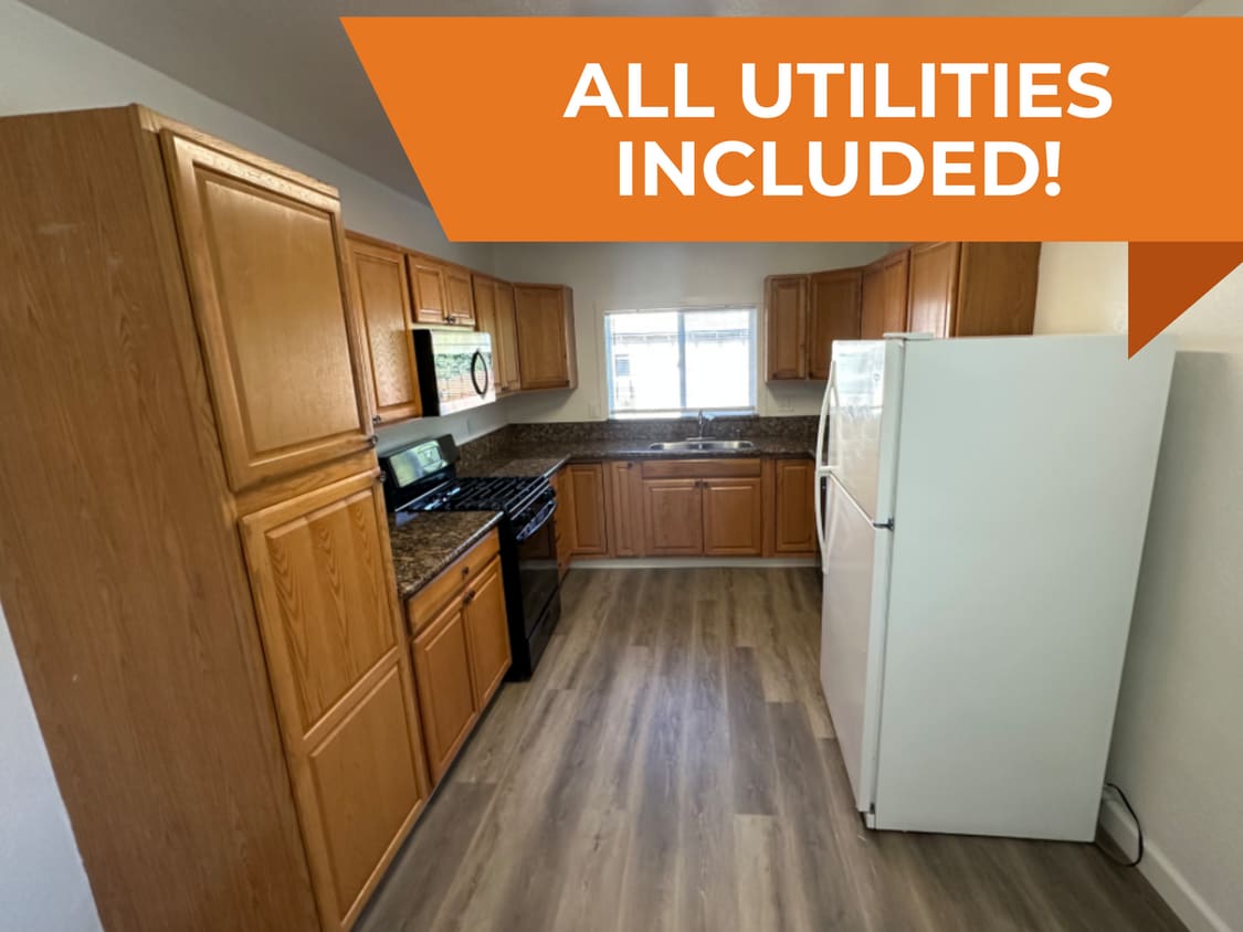 Primary Photo - ALL utilities included!! Sparks 2 bedroom,...