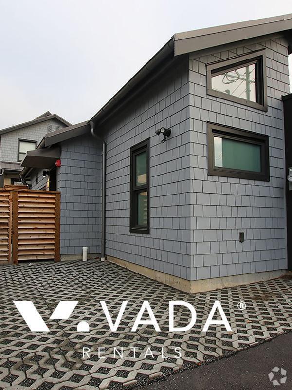 Building Photo - 2060 W 44th Ave