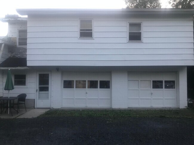 Building Photo - 108 Sunrise Trl