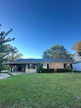 Building Photo - 3301 Thunderbird Ln