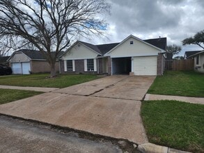 Building Photo - 715 Beechbend Dr