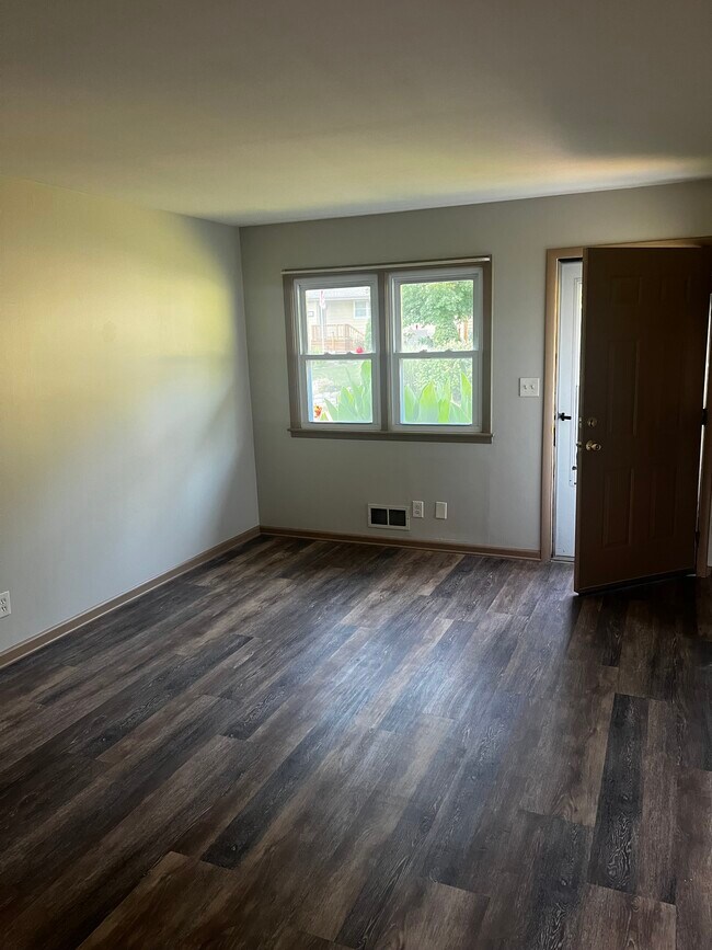 Foto del edificio - 1406 Kenton St