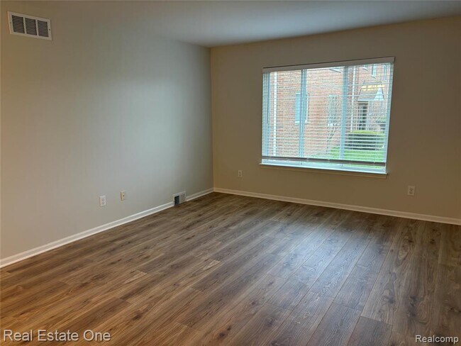 Foto del edificio - 18574 Masonic