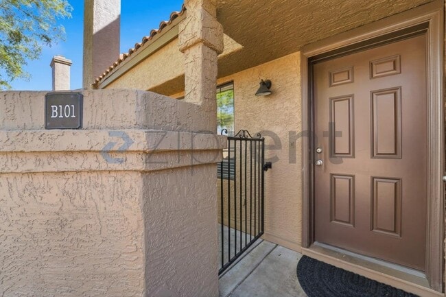 Building Photo - 609 E Mesquite Cir