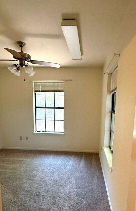 Foto del edificio - 137 Cibolo Creek Dr