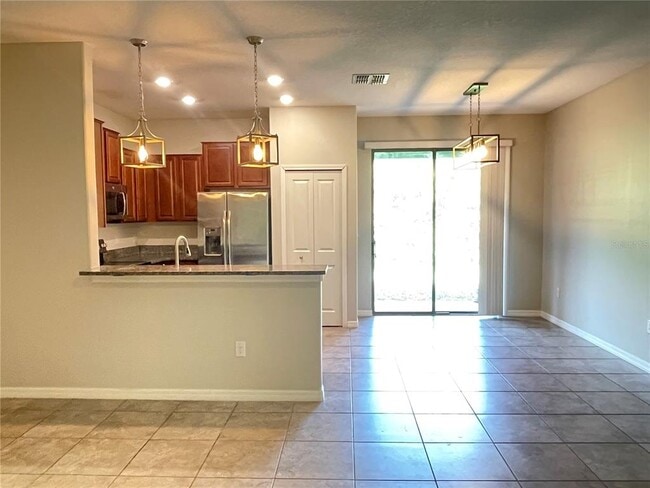 Building Photo - 9768 Pembrooke Pines Dr