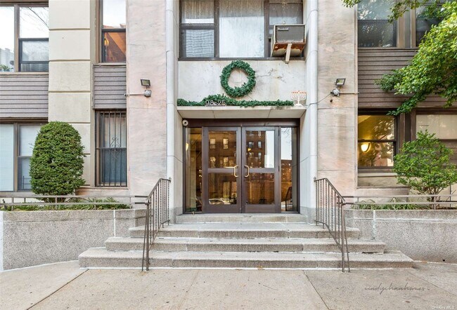 Building Photo - 98-25 64th Rd