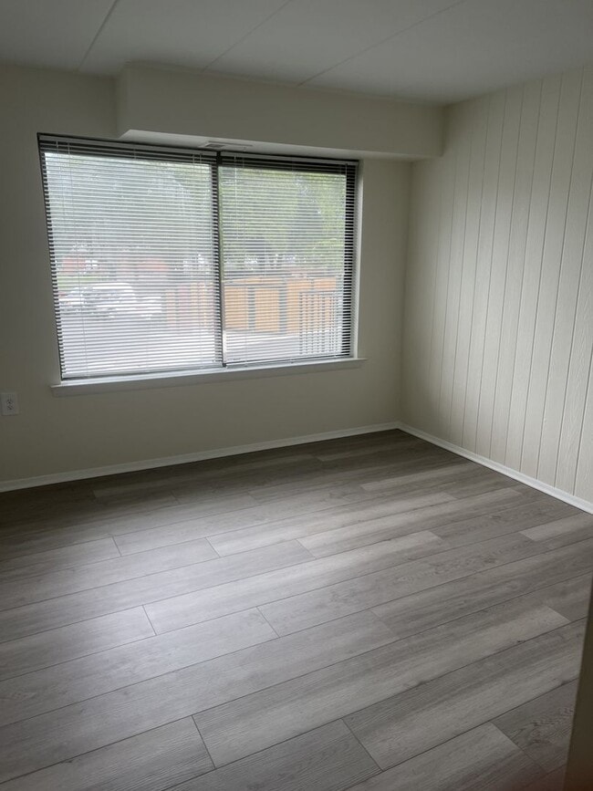 Building Photo - Cozy Leesburg condo for rent with balcony