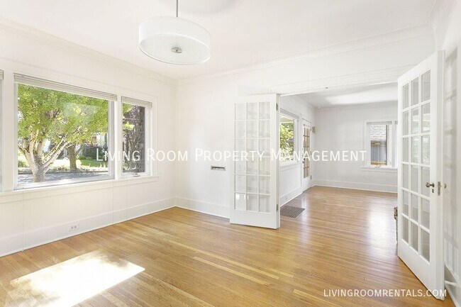 Foto del edificio - 3639 NE 25th Ave