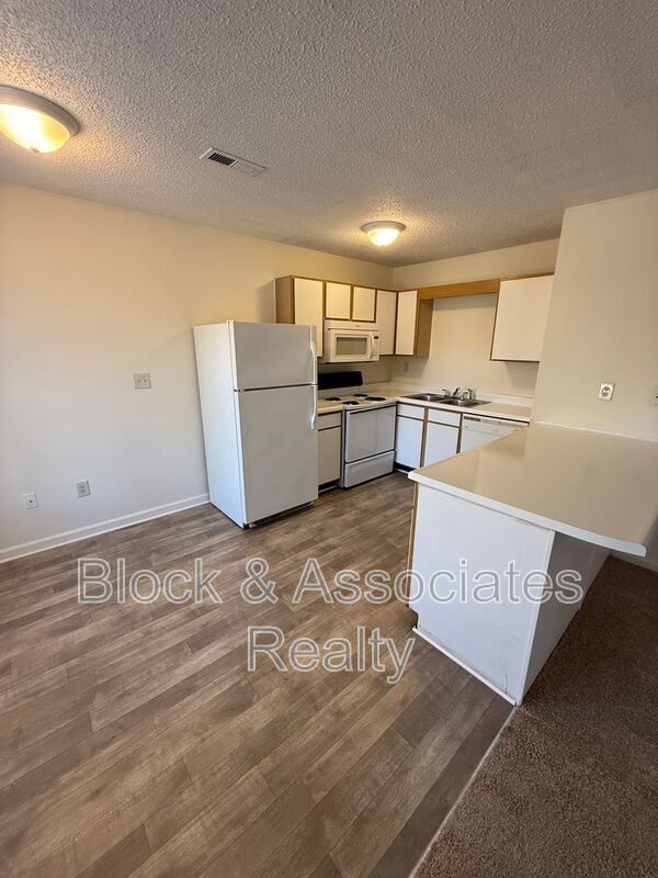 Foto del edificio - 656 Cascade Ave