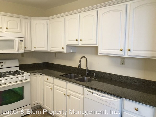 Building Photo - 7823 Burthe St