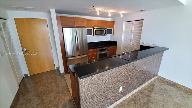 Building Photo - 253 NE 2nd St