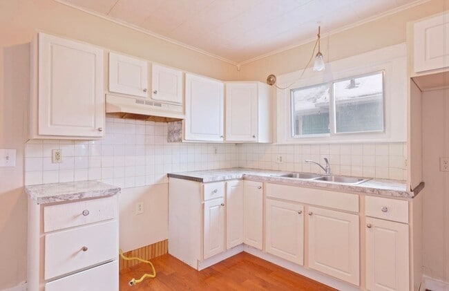 Foto del edificio - Charming 2 Bedroom, 1 Bath Home on Niagara – Clean, Cozy & Move-In Ready!