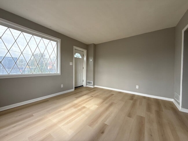 Building Photo - Two Bedroom House In Baltimore City