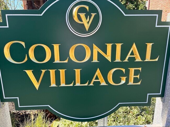 Foto del edificio - 12 Colonial Village Dr