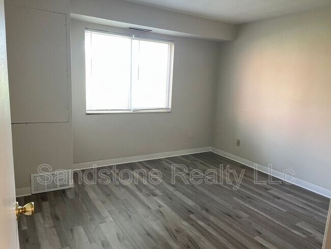 Building Photo - 2102 Tower Blvd